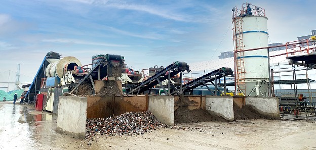 Polluted site soil cleaning remediation in East China