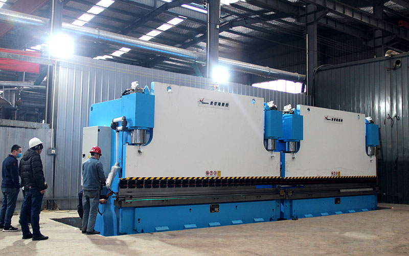 CNC Bending Machine