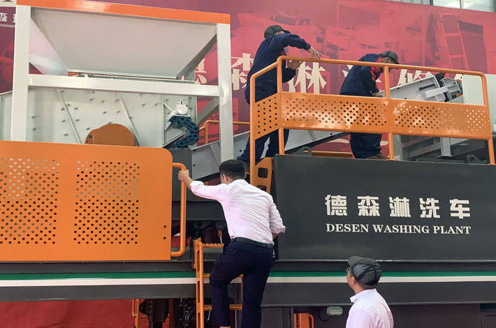 Mobile soil leaching equipment 5G intelligent modular operation platform helps soil remediation effi