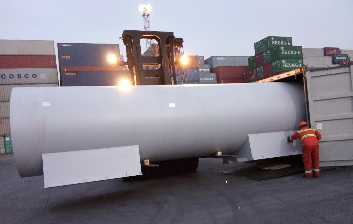 Port departure ceremony for soil leaching remediation project