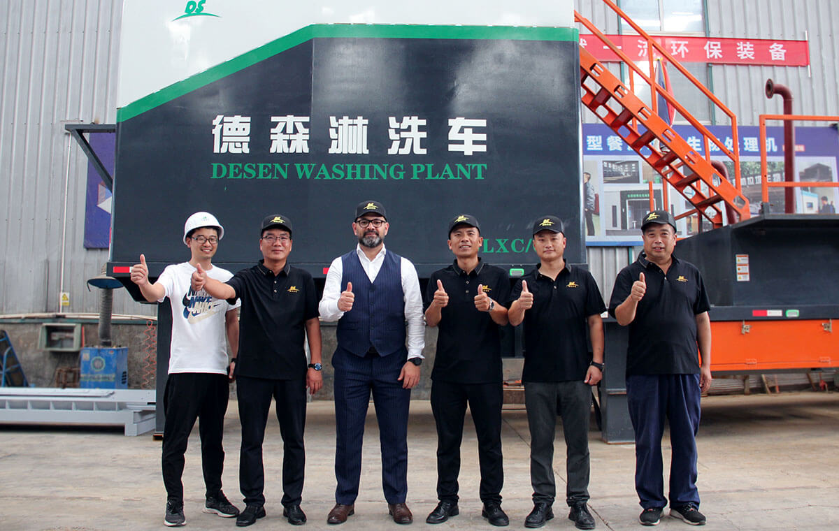 Qatari customers visit Desen’s factory
